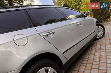 Универсал Volkswagen Passat 2010 в 
