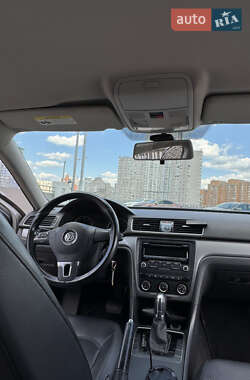 Седан Volkswagen Passat 2013 в 