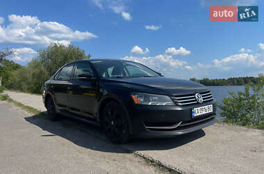 Седан Volkswagen Passat 2012 в Києві