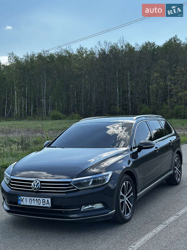 Универсал Volkswagen Passat 2019 в Киеве