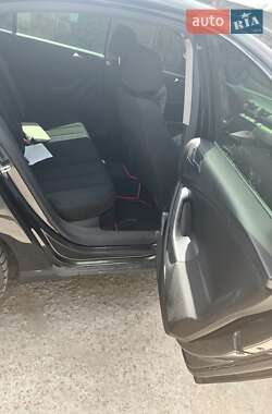 Седан Volkswagen Passat 2010 в 
