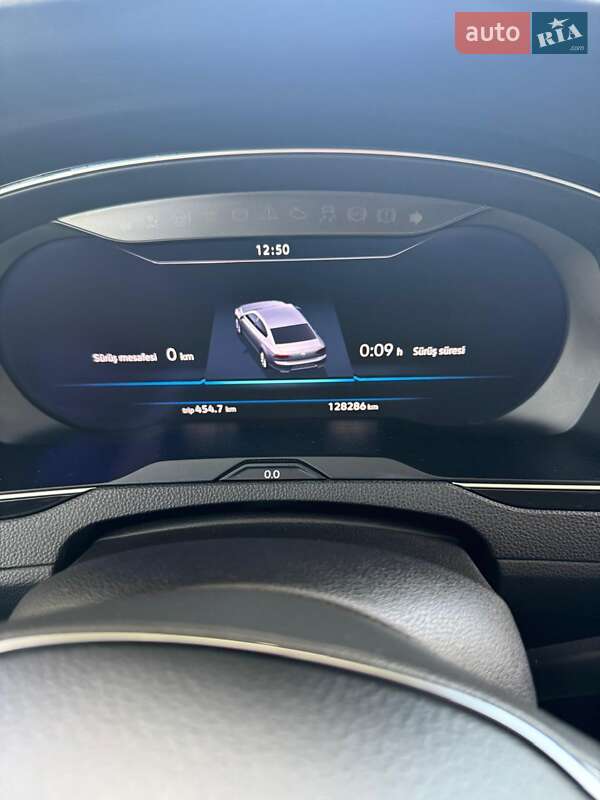 Седан Volkswagen Passat 2018 в Киеве