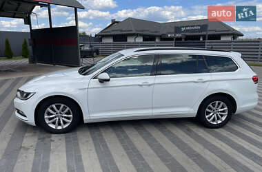 Универсал Volkswagen Passat 2015 в Киеве