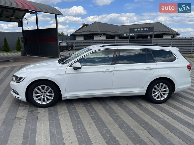 Універсал Volkswagen Passat 2015 в Києві