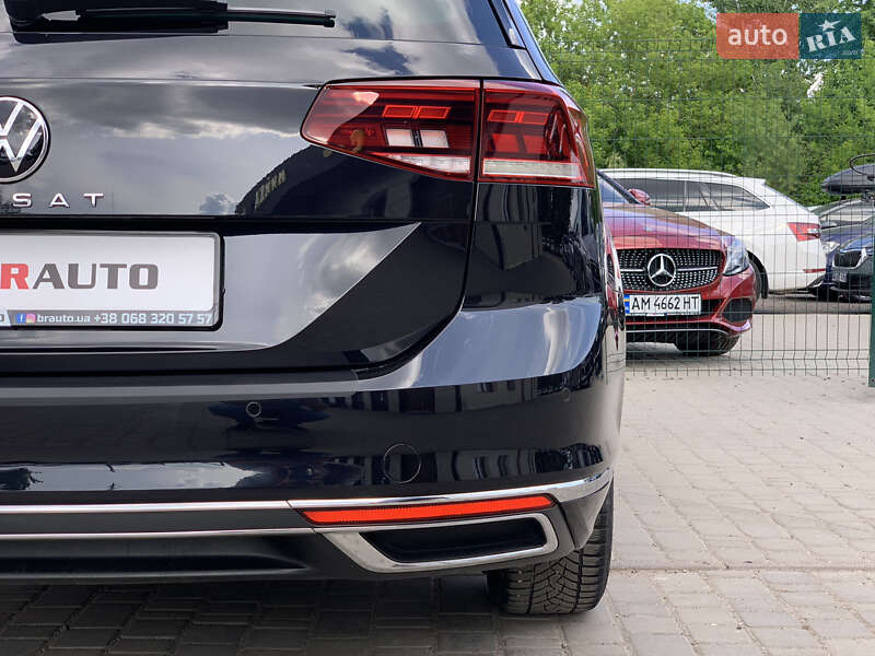 Універсал Volkswagen Passat 2021 в Бердичеві