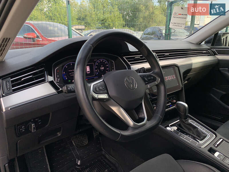 Універсал Volkswagen Passat 2021 в Бердичеві