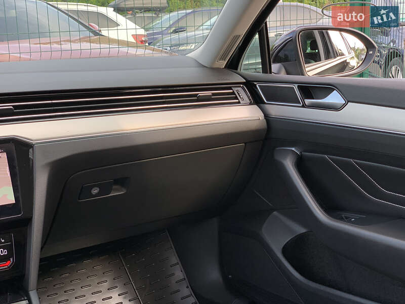 Універсал Volkswagen Passat 2021 в Бердичеві