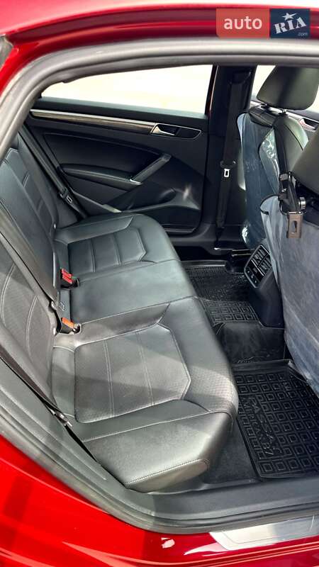 Седан Volkswagen Passat 2018 в Кривом Роге