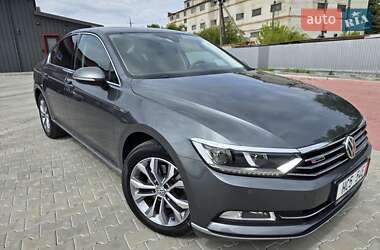 Седан Volkswagen Passat 2016 в 