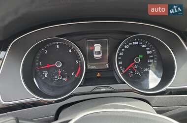 Седан Volkswagen Passat 2016 в 