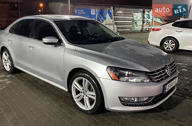 Седан Volkswagen Passat 2012 в Харькове