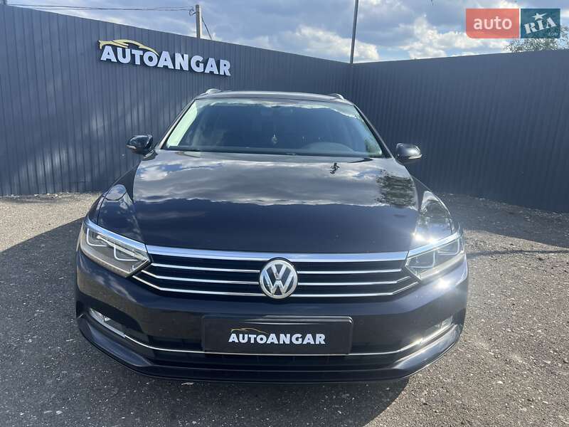 Универсал Volkswagen Passat 2015 в Киеве