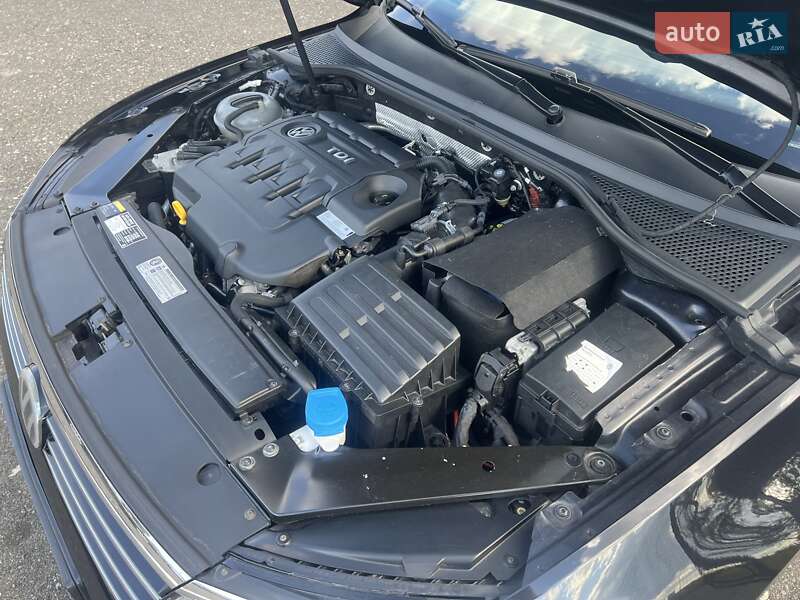 Универсал Volkswagen Passat 2015 в Киеве