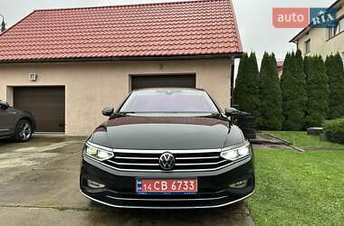 Седан Volkswagen Passat 2021 в 