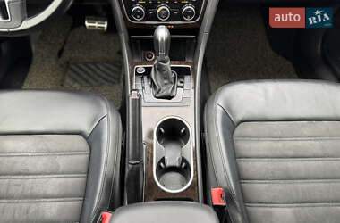 Седан Volkswagen Passat 2014 в 