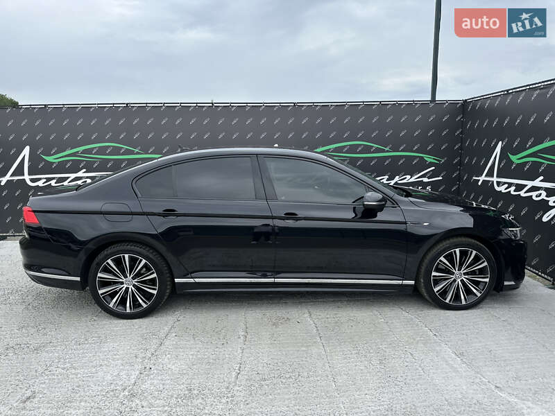 Седан Volkswagen Passat 2020 в Киеве