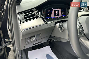 Седан Volkswagen Passat 2020 в 