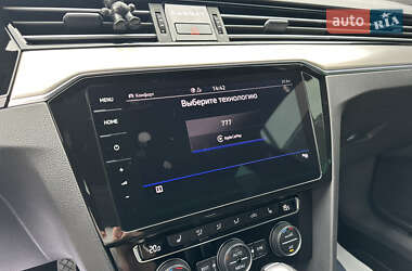 Седан Volkswagen Passat 2020 в 
