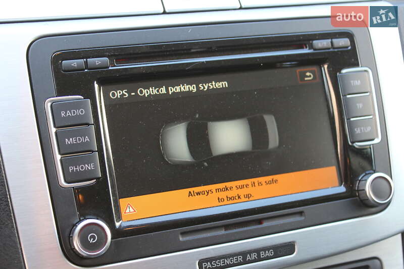 Седан Volkswagen Passat 2008 в Днепре