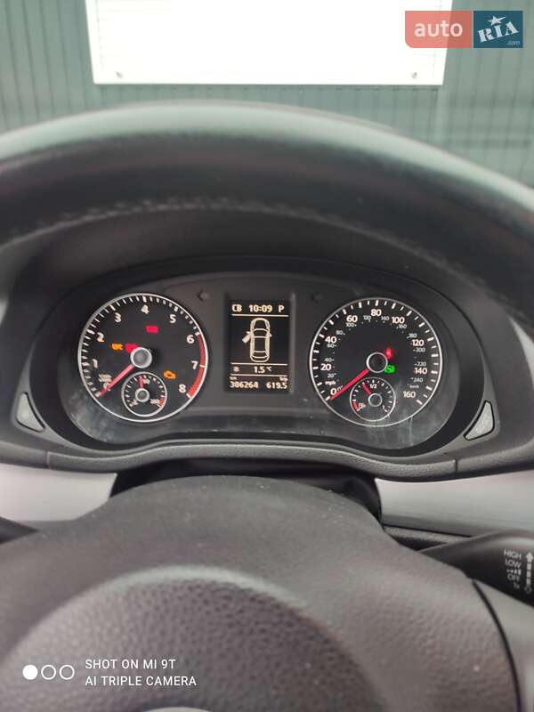 Седан Volkswagen Passat 2012 в Киеве