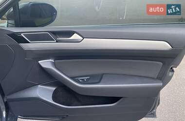 Универсал Volkswagen Passat 2016 в 