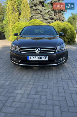 Седан Volkswagen Passat 2012 в Запорожье