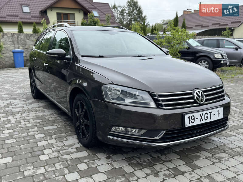 Универсал Volkswagen Passat 2012 в 