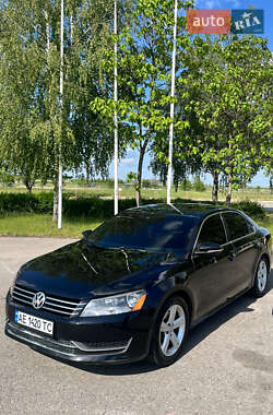 Седан Volkswagen Passat 2012 в Дніпрі