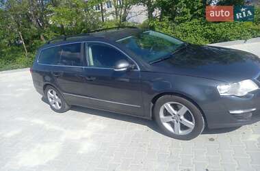 Універсал Volkswagen Passat 2010 в 