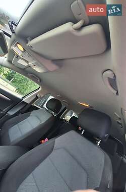 Универсал Volkswagen Passat 2011 в 