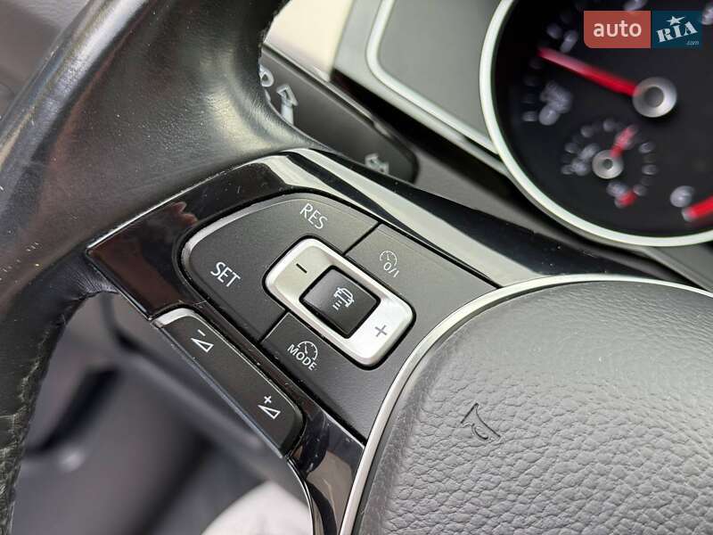 Седан Volkswagen Passat 2015 в Кривому Розі