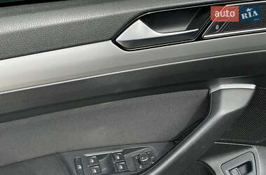 Универсал Volkswagen Passat 2017 в 