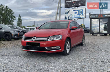Седан Volkswagen Passat 2013 в Львові