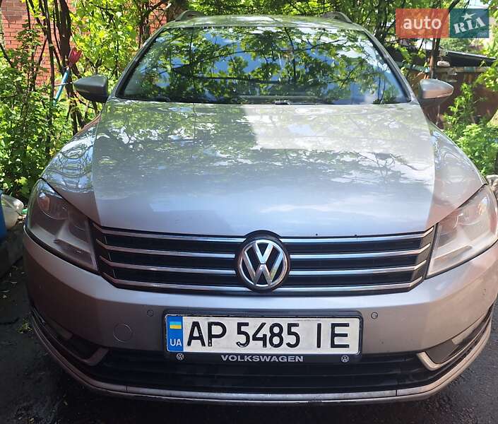 Універсал Volkswagen Passat 2014 в Павлограді