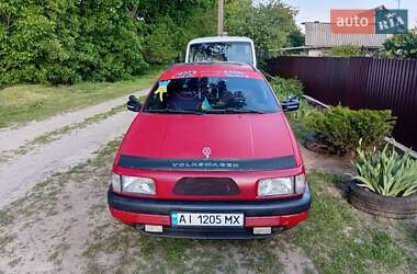 Седан Volkswagen Passat 1990 в Фастове