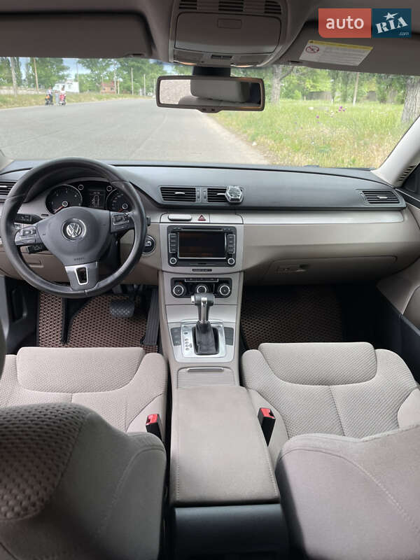 Седан Volkswagen Passat 2010 в Білгороді-Дністровському