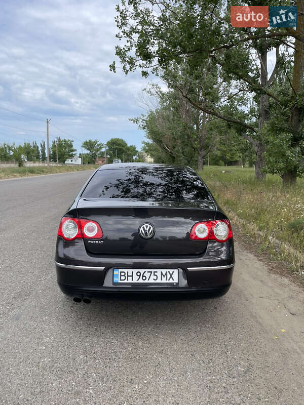 Седан Volkswagen Passat 2010 в Білгороді-Дністровському