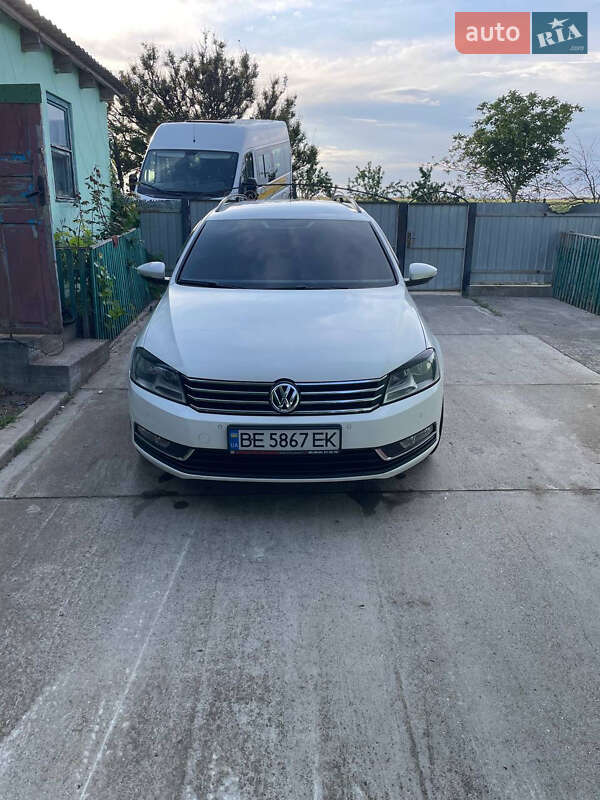 Универсал Volkswagen Passat 2013 в Николаеве фото 5 Универсал Volkswagen Passat 2013 в Николаеве