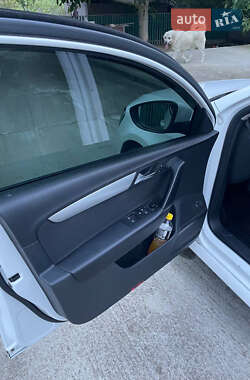 Универсал Volkswagen Passat 2013 в 