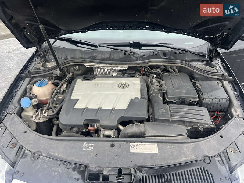 Седан Volkswagen Passat 2009 в Львове