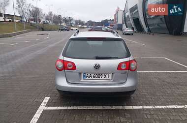 Універсал Volkswagen Passat 2010 в 