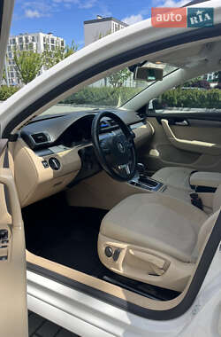 Универсал Volkswagen Passat 2014 в 