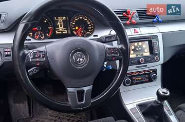 Універсал Volkswagen Passat 2010 в 