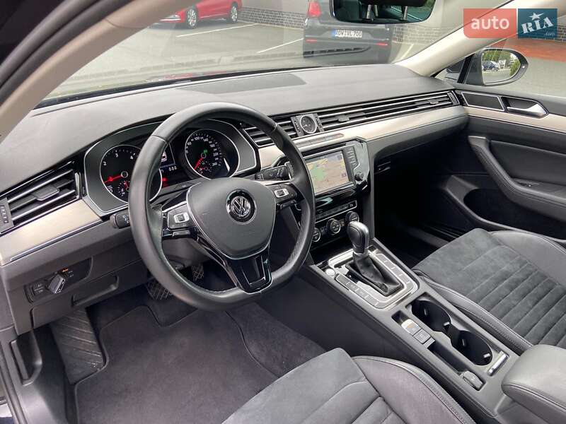 Универсал Volkswagen Passat 2017 в Черновцах
