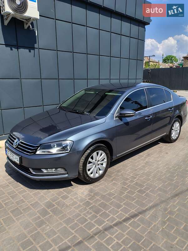 Volkswagen Passat 2012