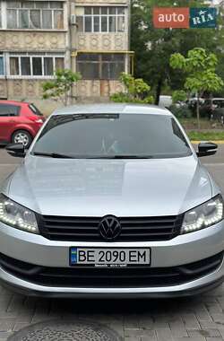 Седан Volkswagen Passat 2013 в 