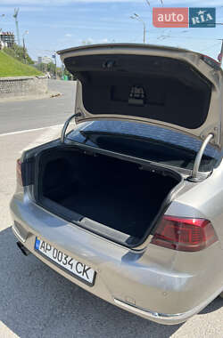 Седан Volkswagen Passat 2014 в 