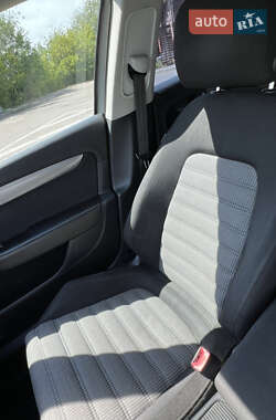 Седан Volkswagen Passat 2014 в 