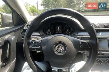 Седан Volkswagen Passat 2014 в 