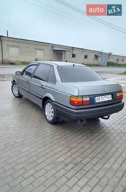 Седан Volkswagen Passat 1988 в 